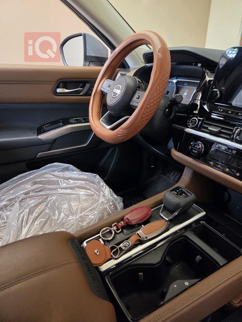 نیسان پاسفایندەر